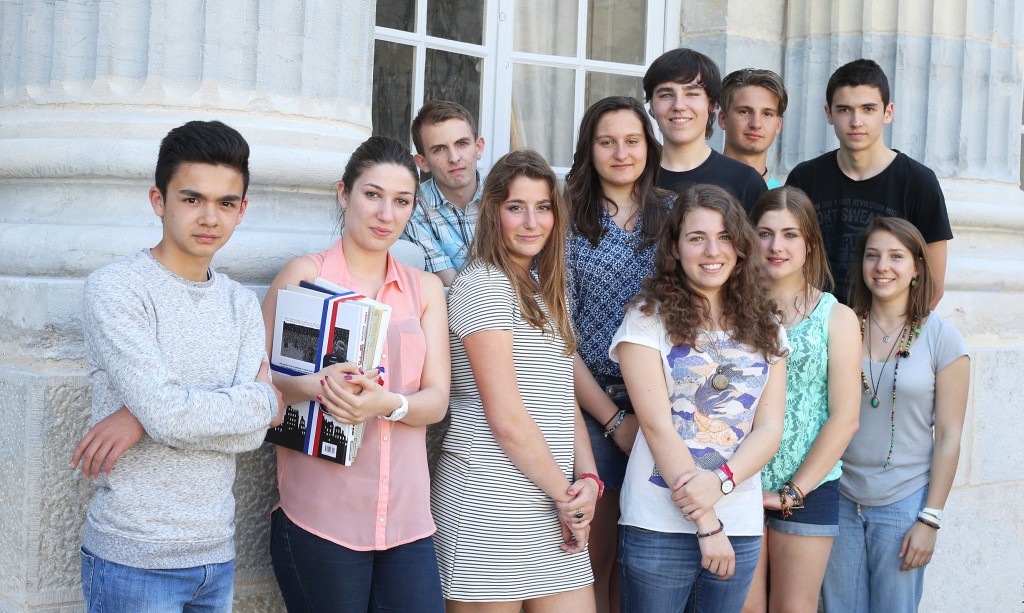 photo1