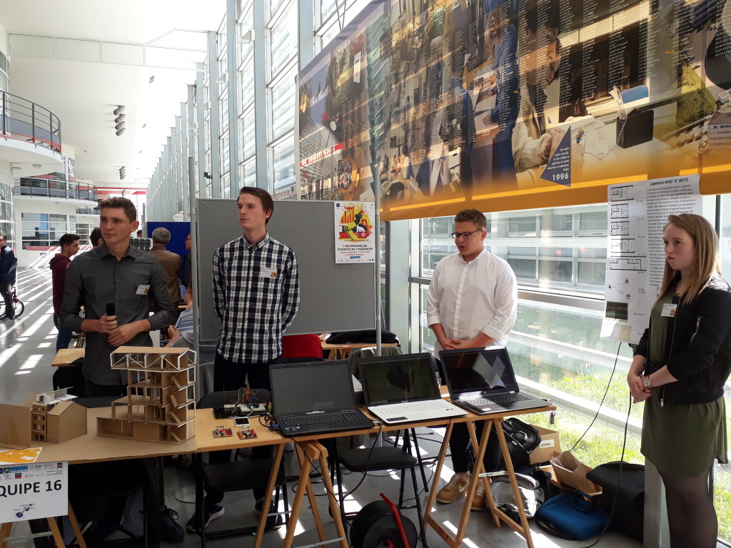 Olympiade des Sciences de l'Ingénieur
Prix du Jury pour Alexane, Léo, Raphaël et valentin de TSTI2D